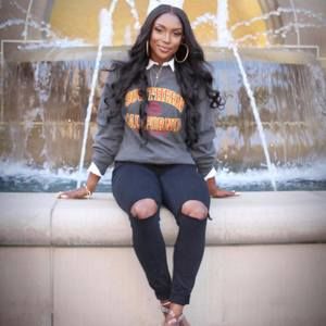 Meet your Posher, Angie